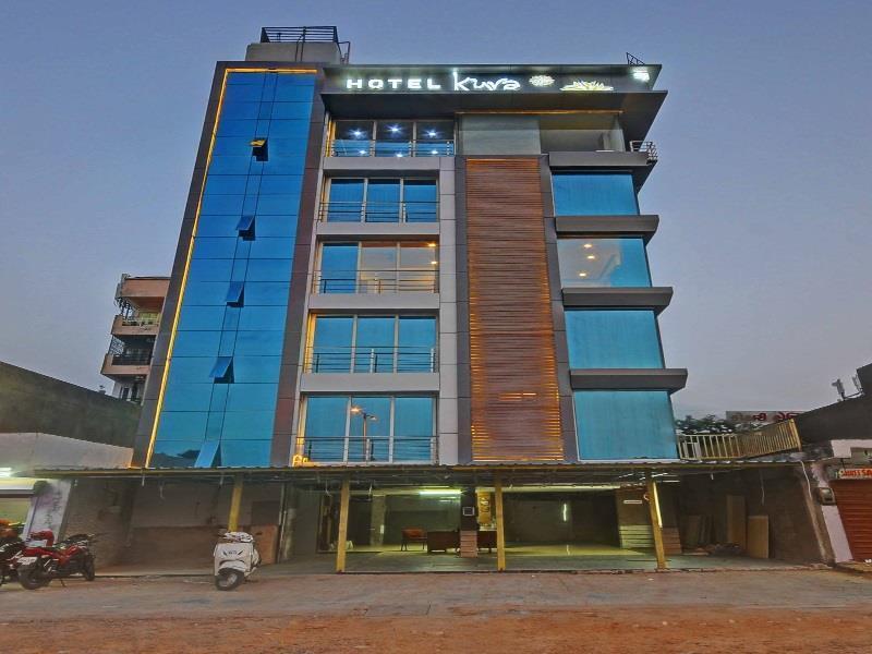 Fabhotel Kyra - Near Airport Road 阿穆达巴 外观 照片
